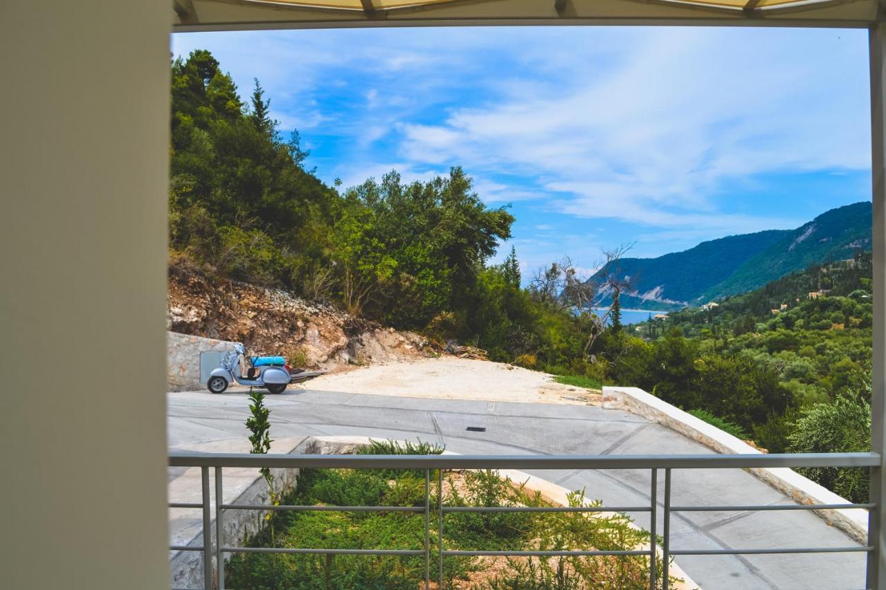 Av Apartment Áyios Nikítas Esterno foto