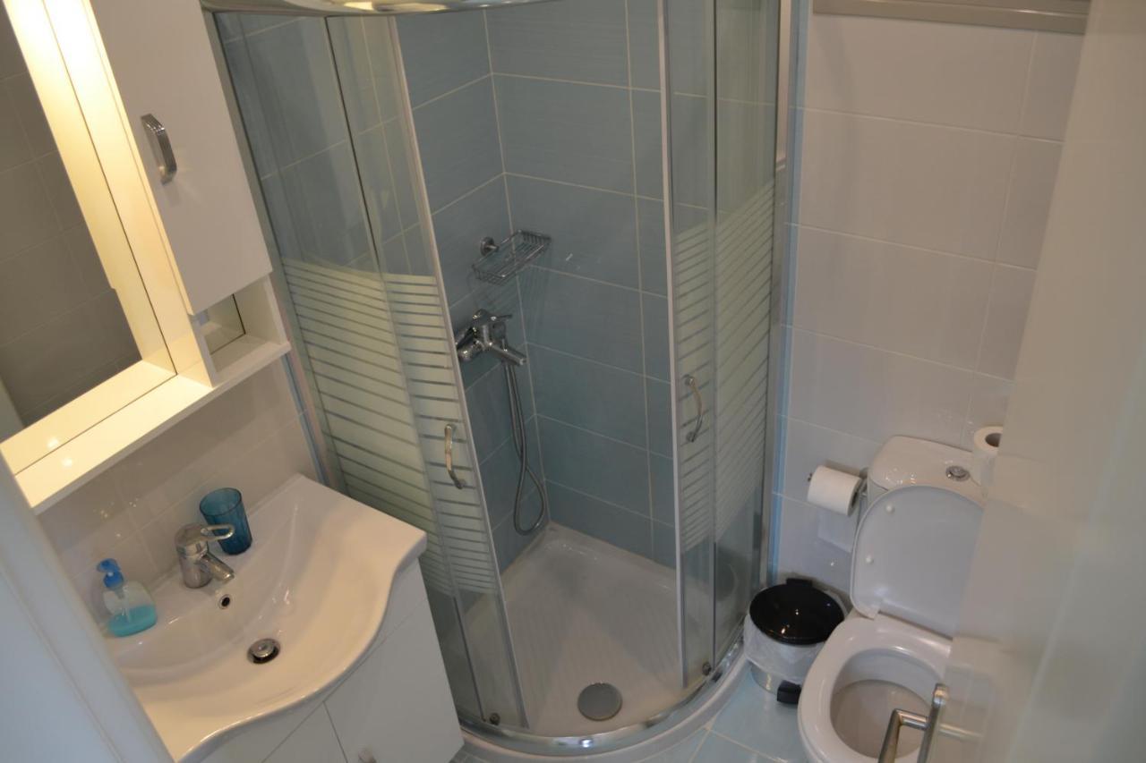 Av Apartment Áyios Nikítas Esterno foto