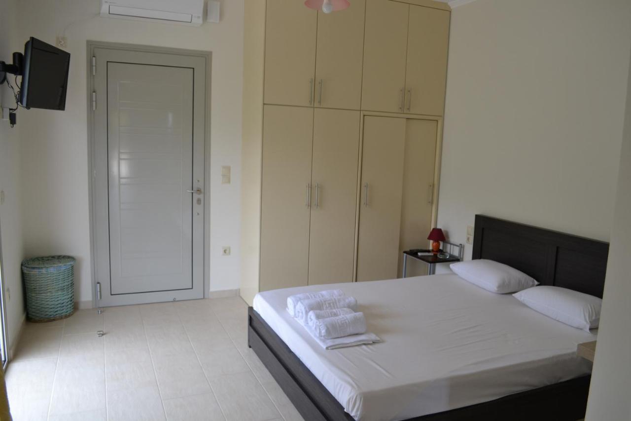 Av Apartment Áyios Nikítas Esterno foto