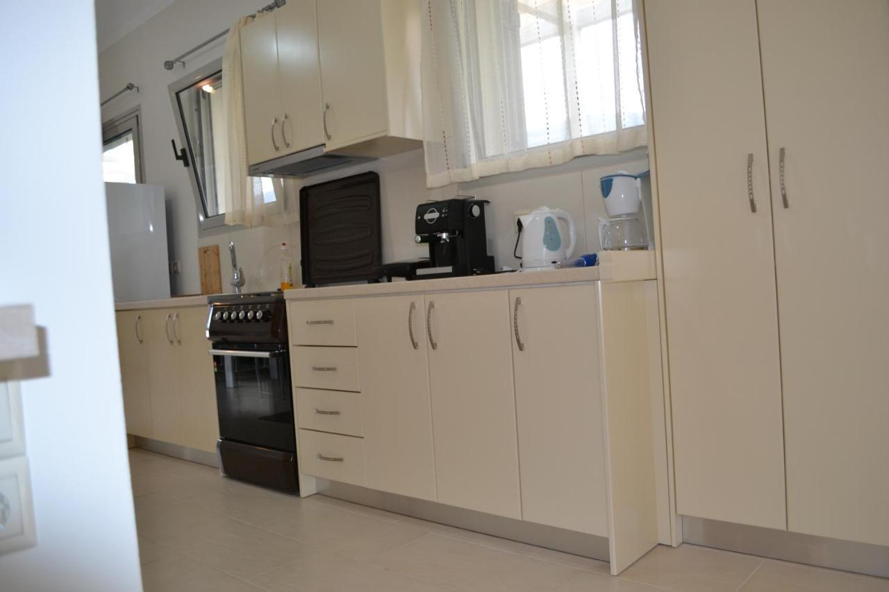 Av Apartment Áyios Nikítas Esterno foto